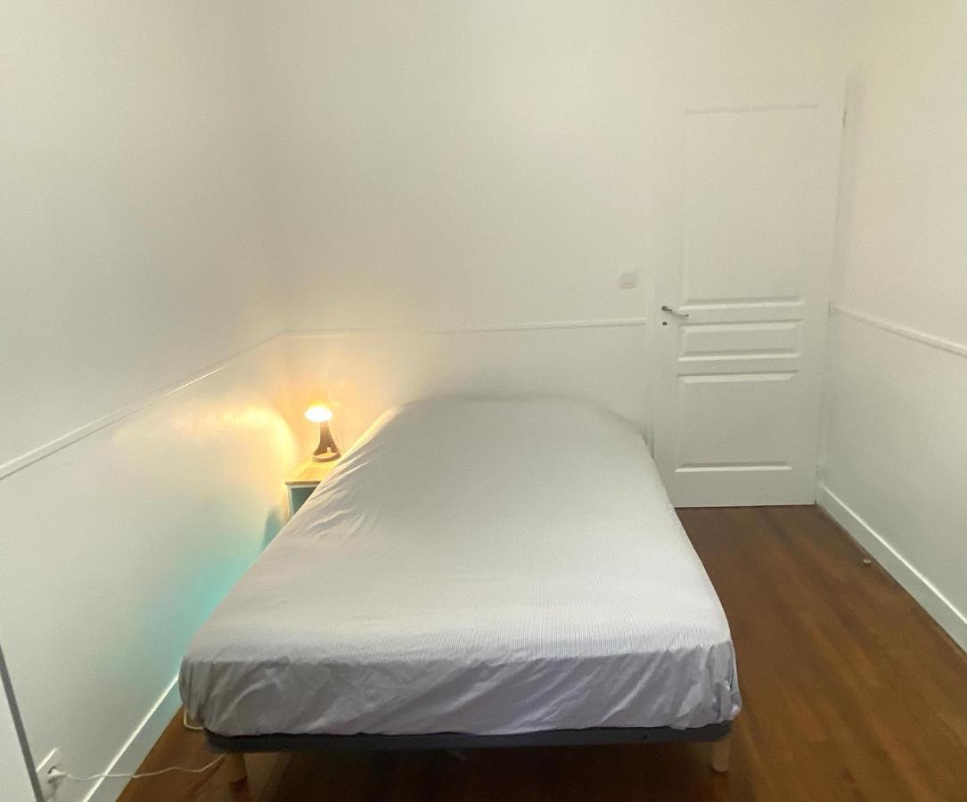 Floydroom'S Pau Chambre Hotes Dans Appartement Partage Proche Chateau Экстерьер фото